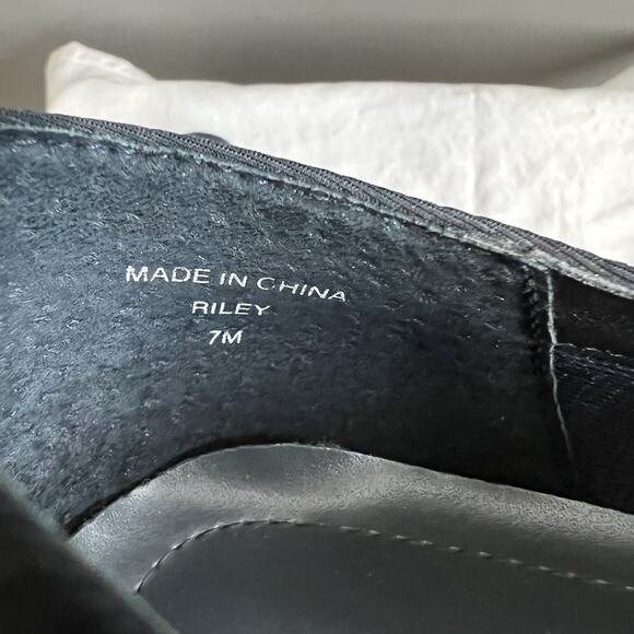 Karen Scott Riley Navy Blue Shoes Classic Heels Non skid sole - Picture 8 of 8